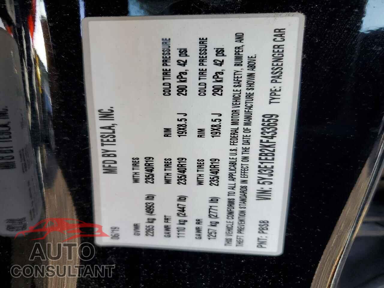 TESLA MODEL 3 2019 - 5YJ3E1EB2KF433659