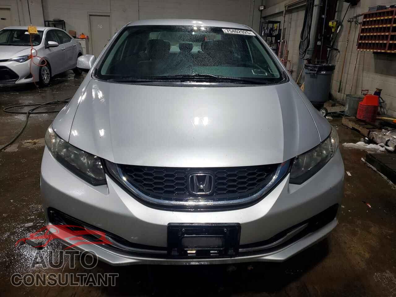 HONDA CIVIC 2013 - 19XFB2F54DE285107