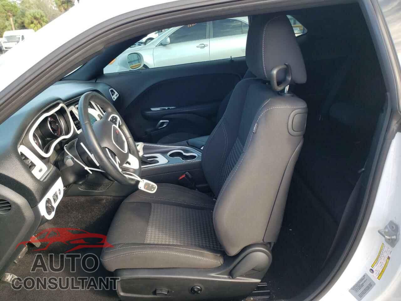 DODGE CHALLENGER 2018 - 2C3CDZAG0JH138608