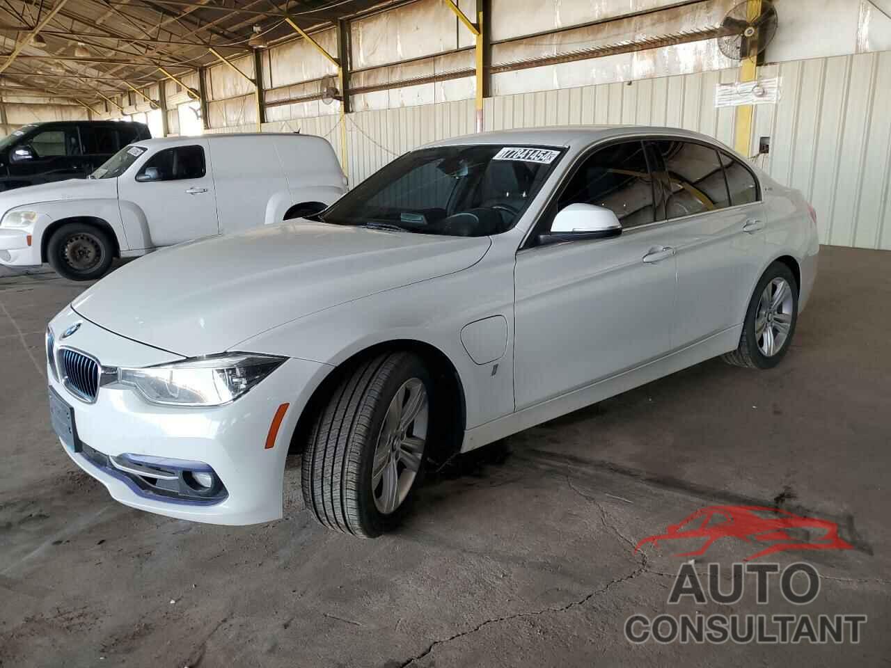 BMW 3 SERIES 2018 - WBA8E1C59JA178368