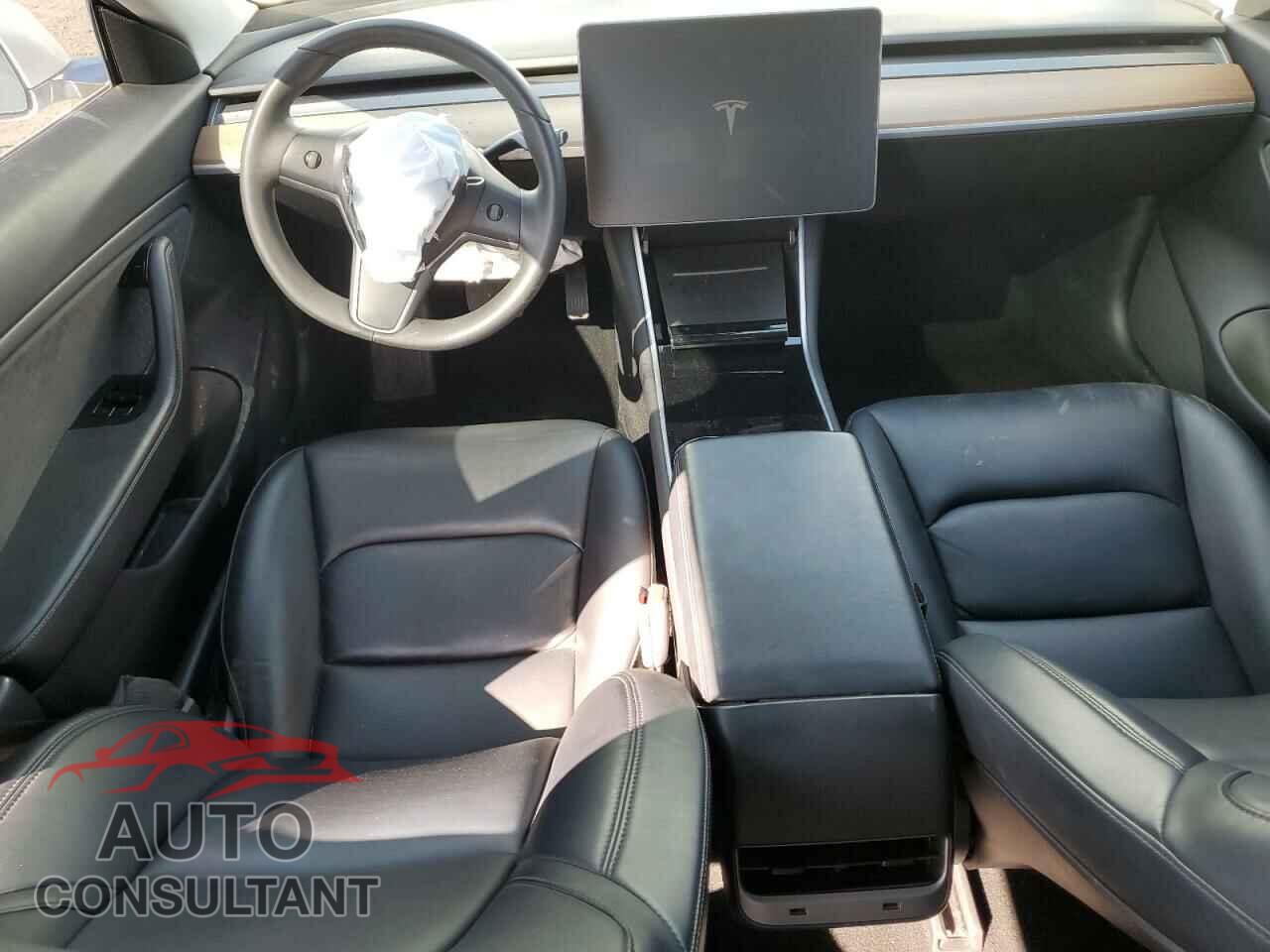 TESLA MODEL 3 2019 - 5YJ3E1EA1KF434552