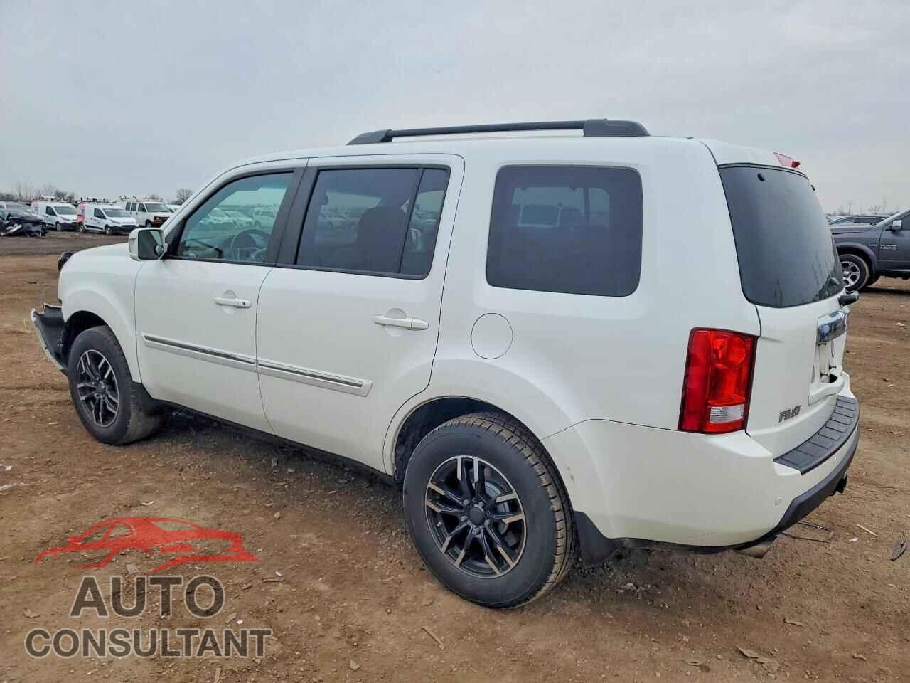 HONDA PILOT 2011 - 5FNYF3H93BB057111