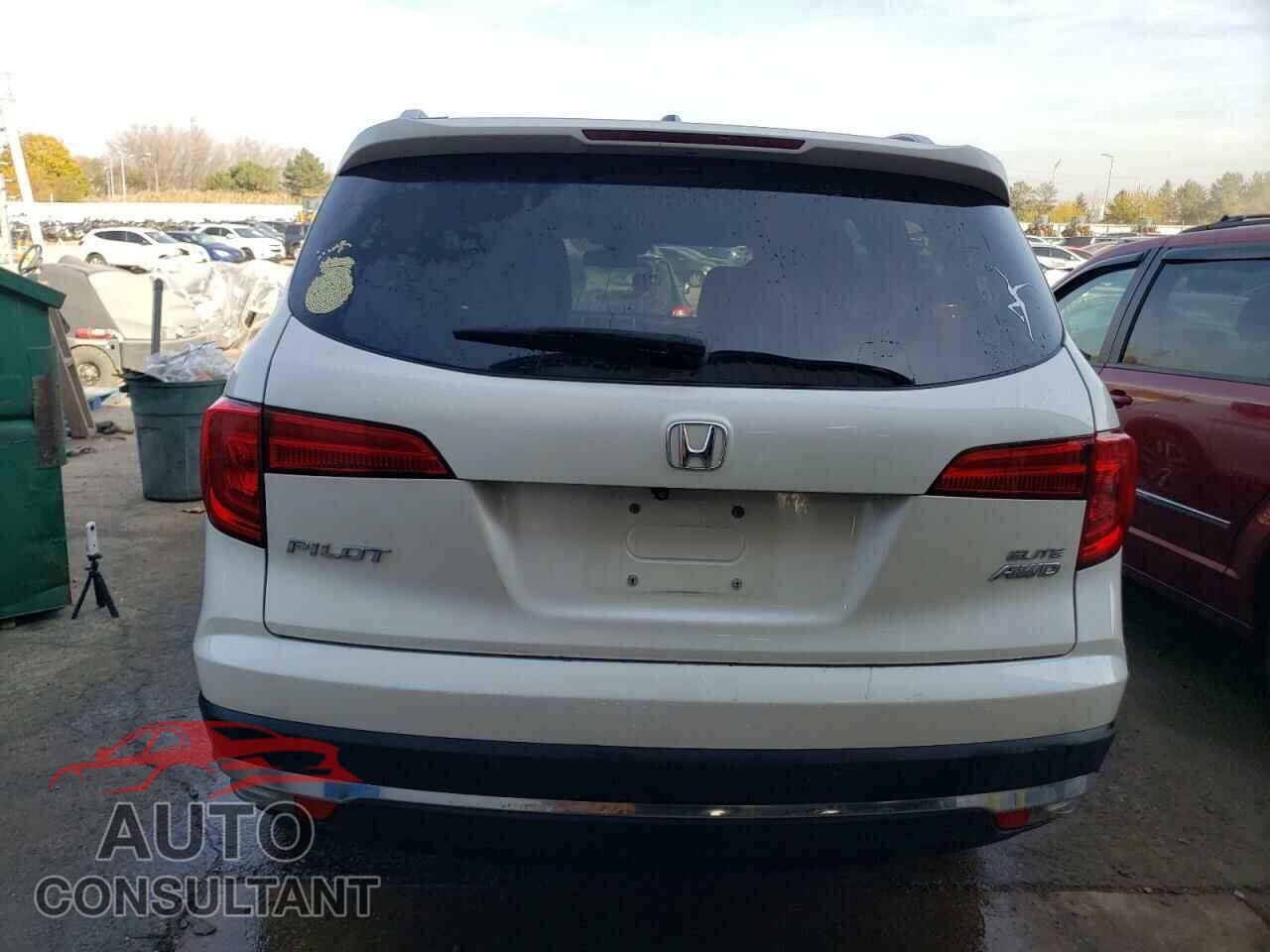 HONDA PILOT 2017 - 5FNYF6H09HB080324