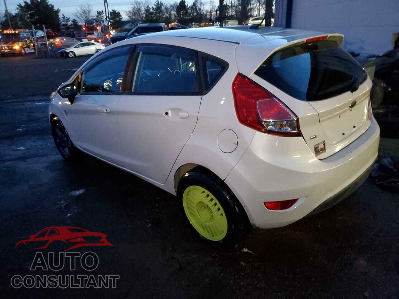 FORD FIESTA 2017 - 3FADP4EJ2HM122394