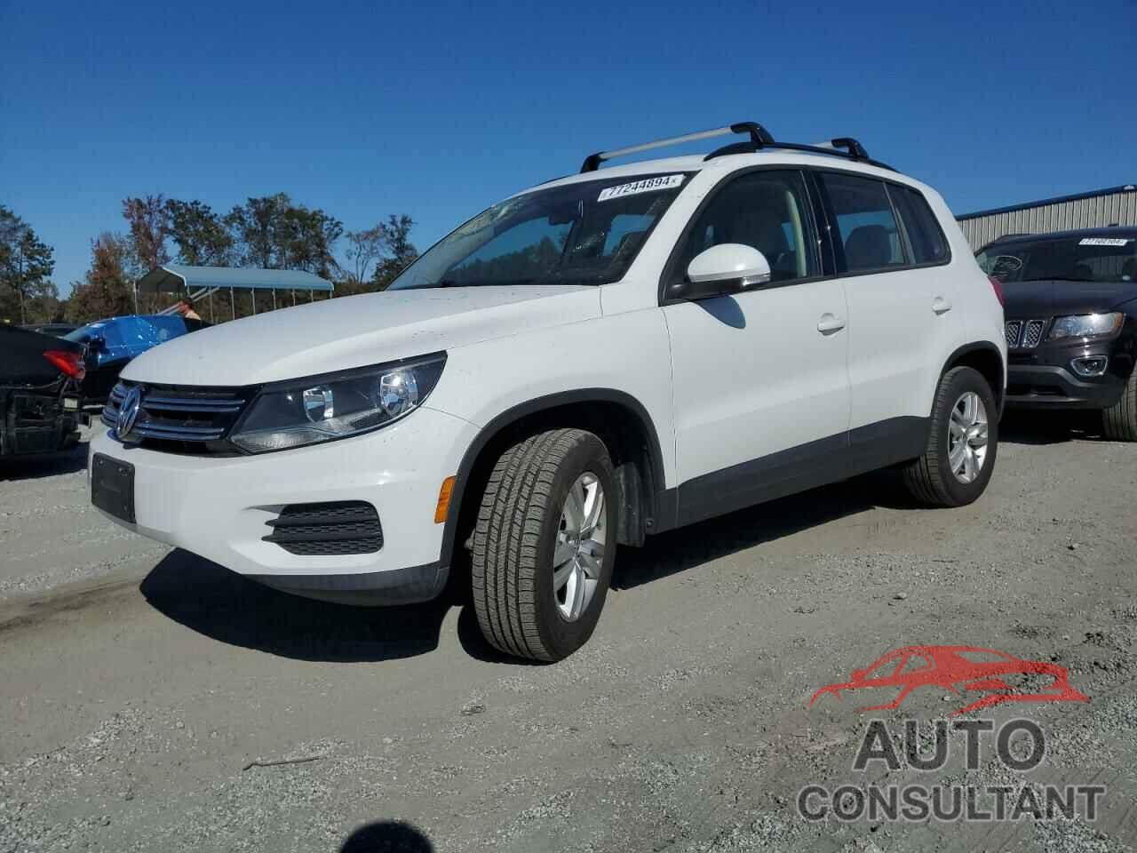 VOLKSWAGEN TIGUAN 2017 - WVGAV7AX7HK023815