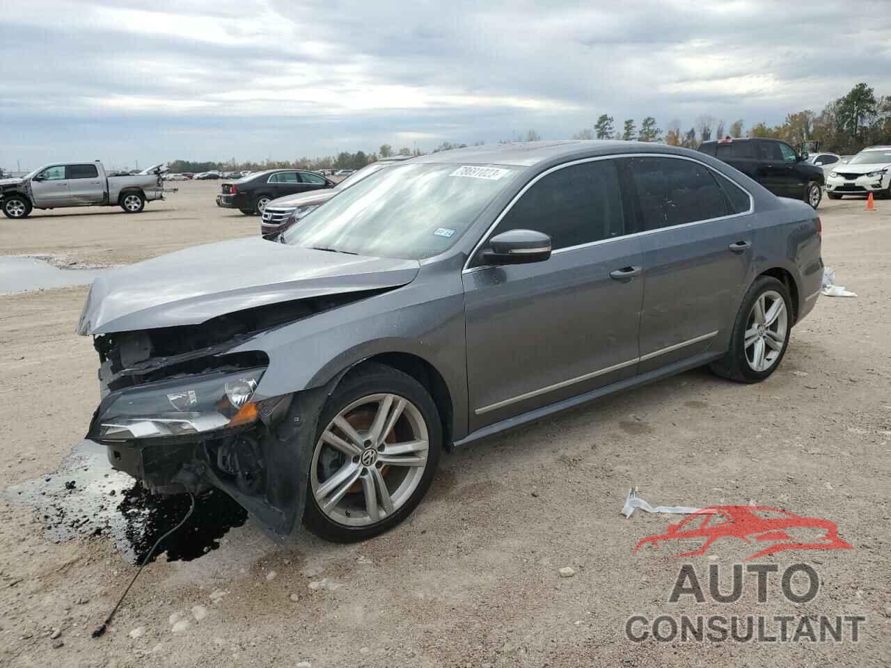 VOLKSWAGEN PASSAT 2015 - 1VWCT7A39FC007961