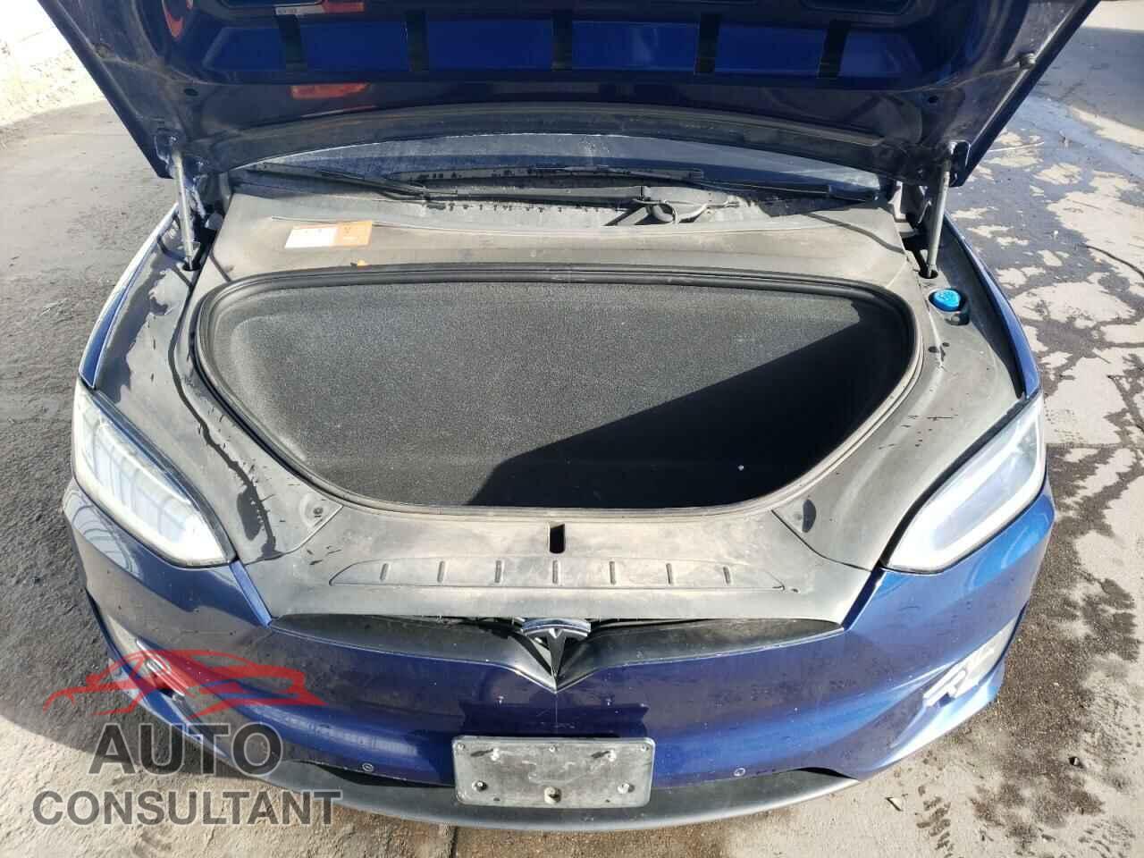 TESLA MODEL X 2016 - 5YJXCBE26GF003380