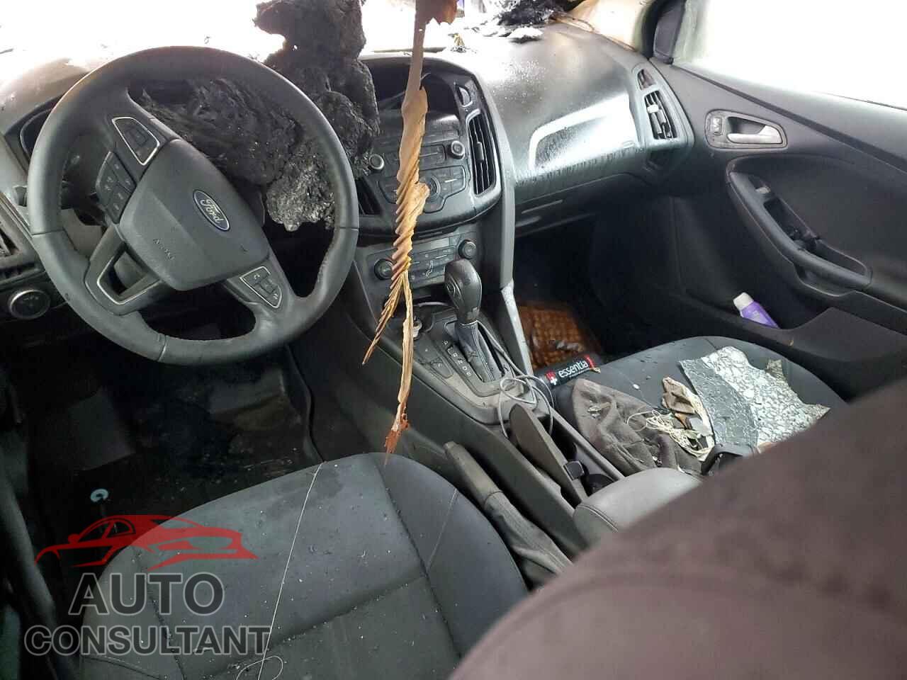 FORD FOCUS 2018 - 1FADP3FE2JL306740