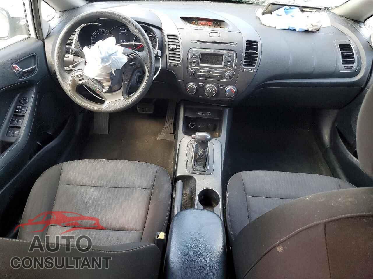 KIA FORTE 2016 - KNAFK4A60G5457836