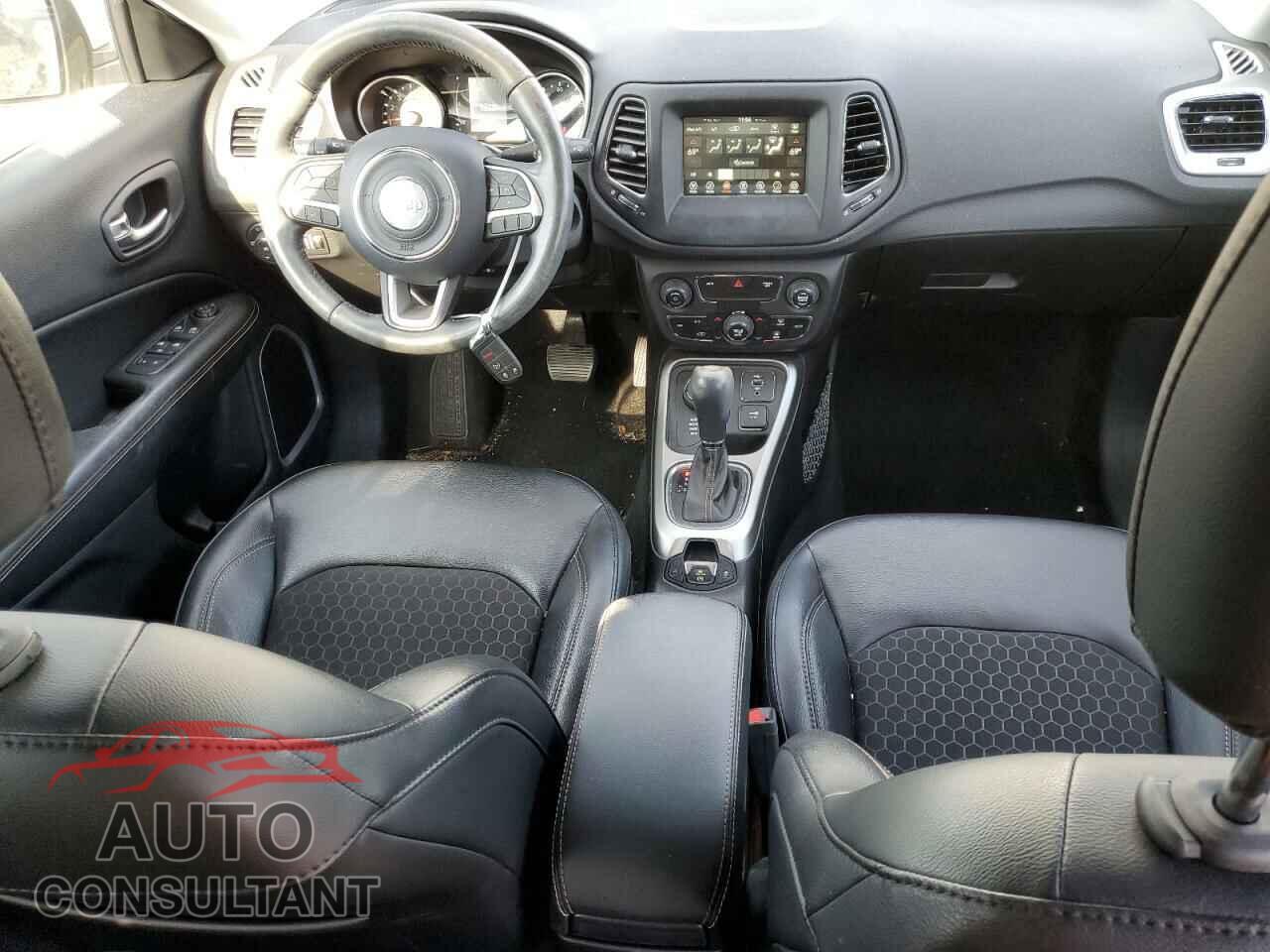 JEEP COMPASS 2020 - 3C4NJDBB5LT107111