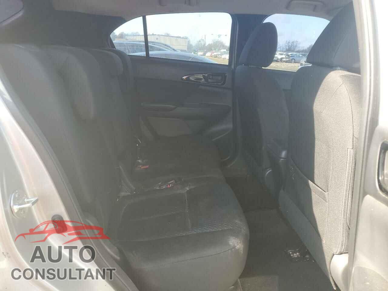 MITSUBISHI ECLIPSE 2018 - JA4AT3AA1JZ068948