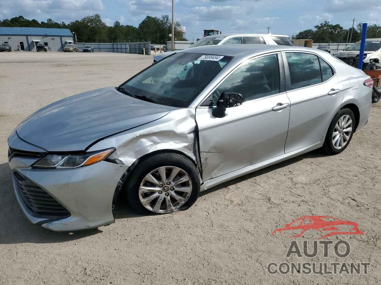 TOYOTA CAMRY 2018 - 4T1B11HK1JU104438