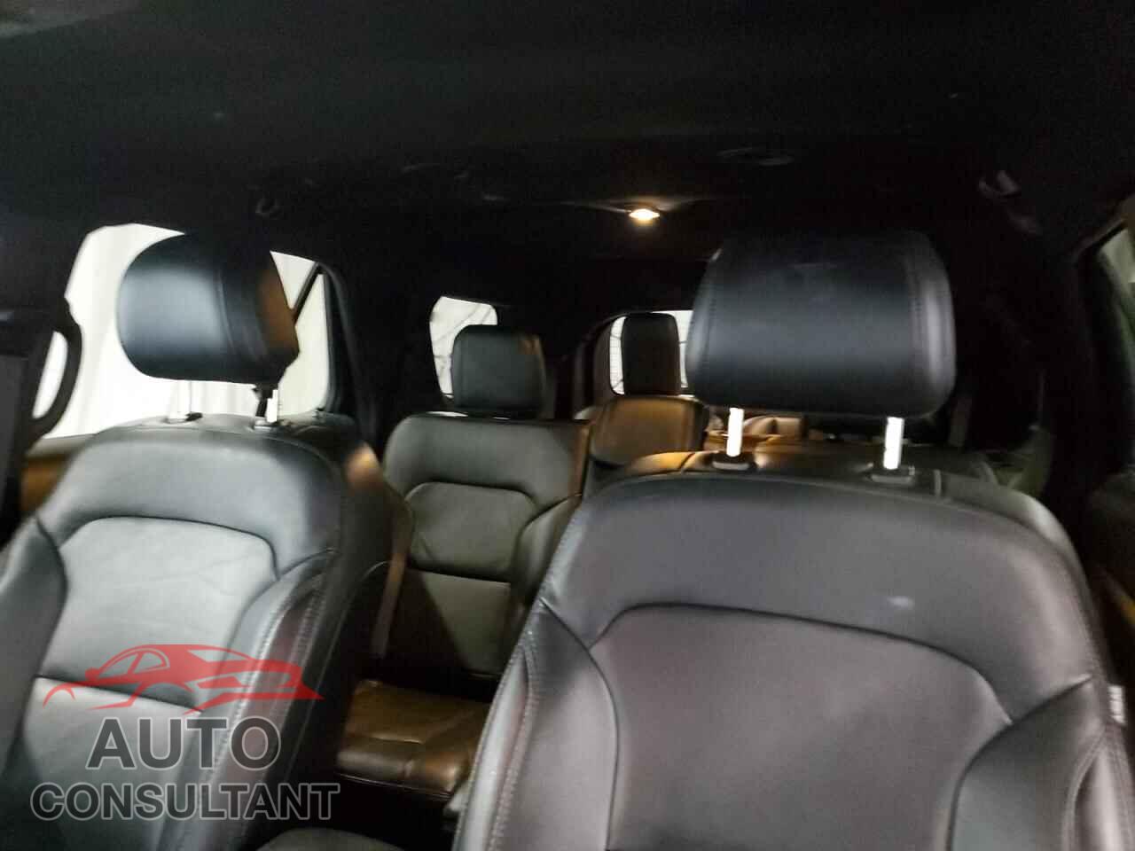 FORD EXPLORER 2017 - 1FM5K8D87HGD34152