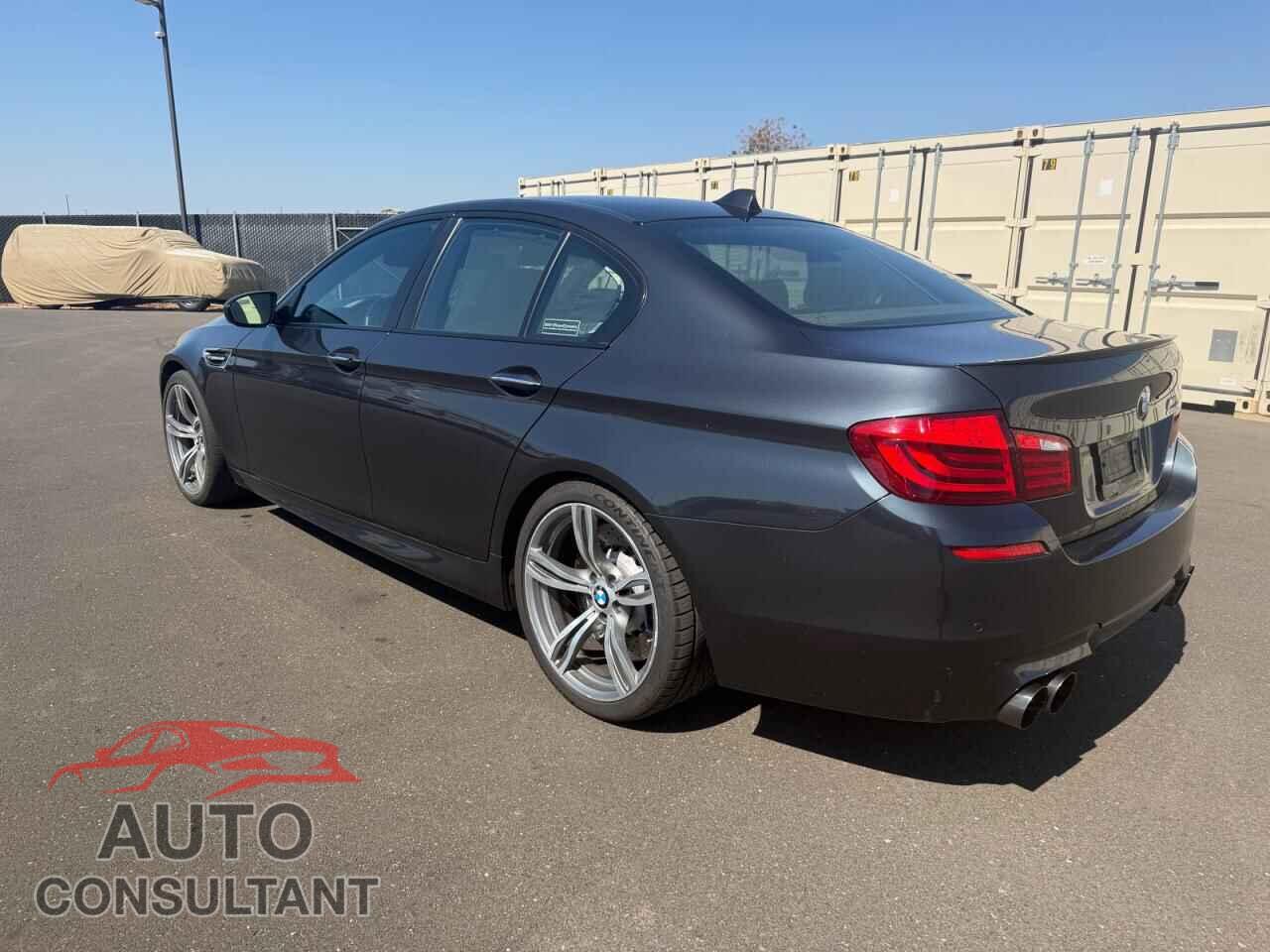BMW M5 2013 - WBSFV9C5XDD096850