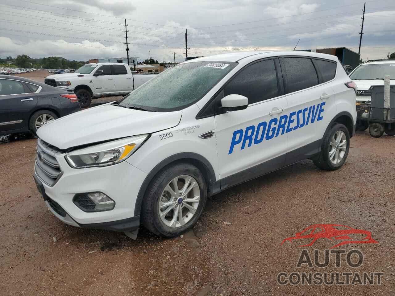 FORD ESCAPE 2017 - 1FMCU9GD9HUD45509