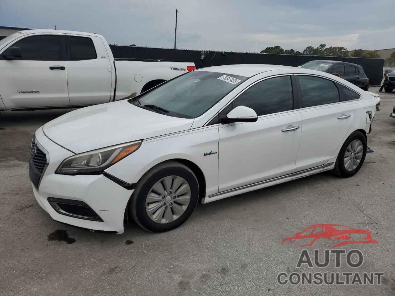 HYUNDAI SONATA 2016 - KMHE24L18GA013641