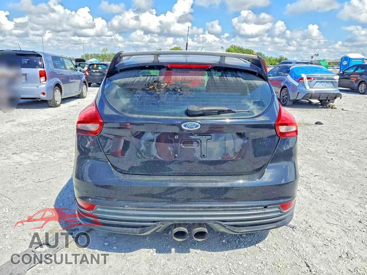 FORD FOCUS 2016 - 1FADP3L96GL202686