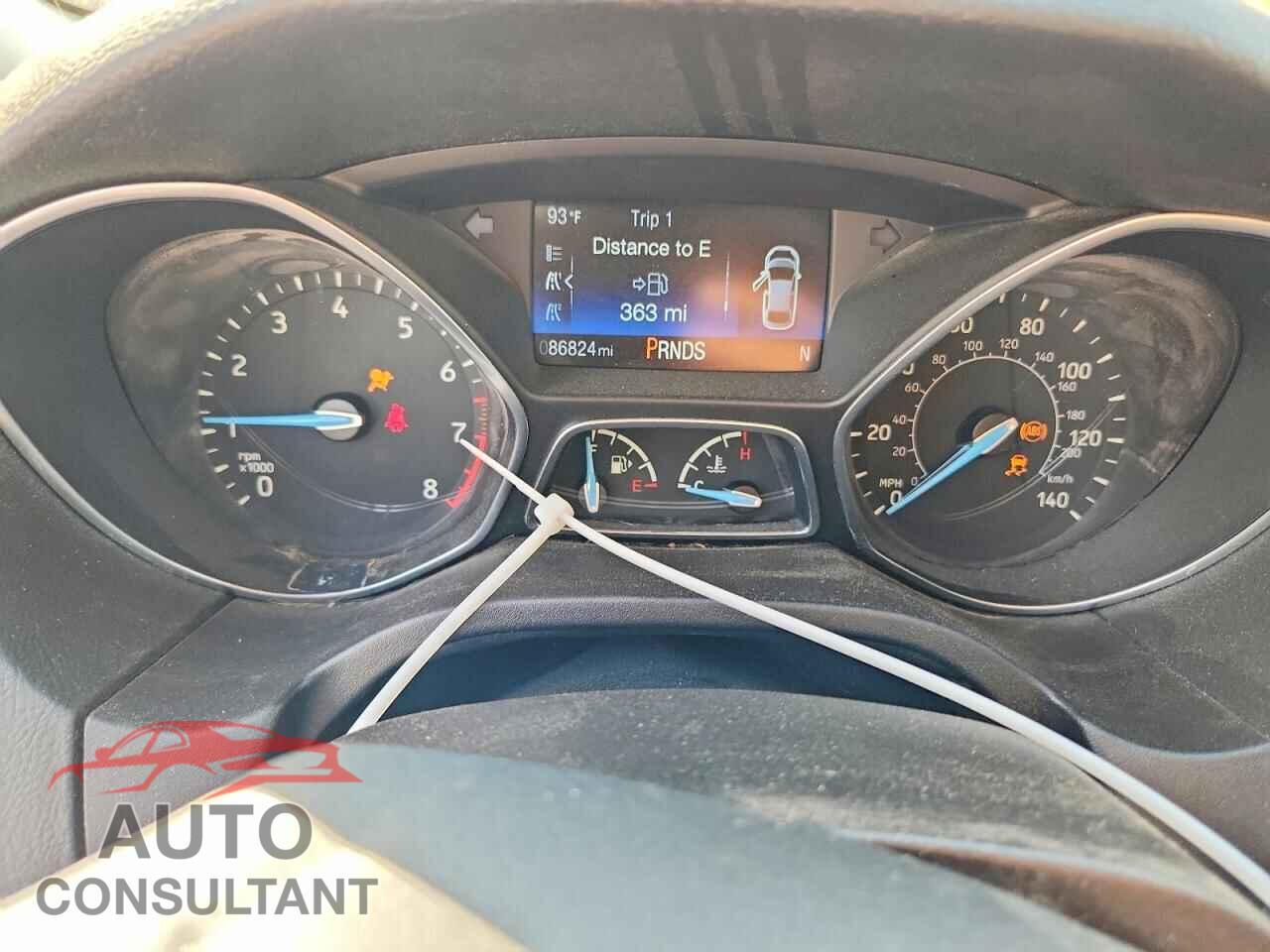 FORD FOCUS 2016 - 1FADP3N28GL256510