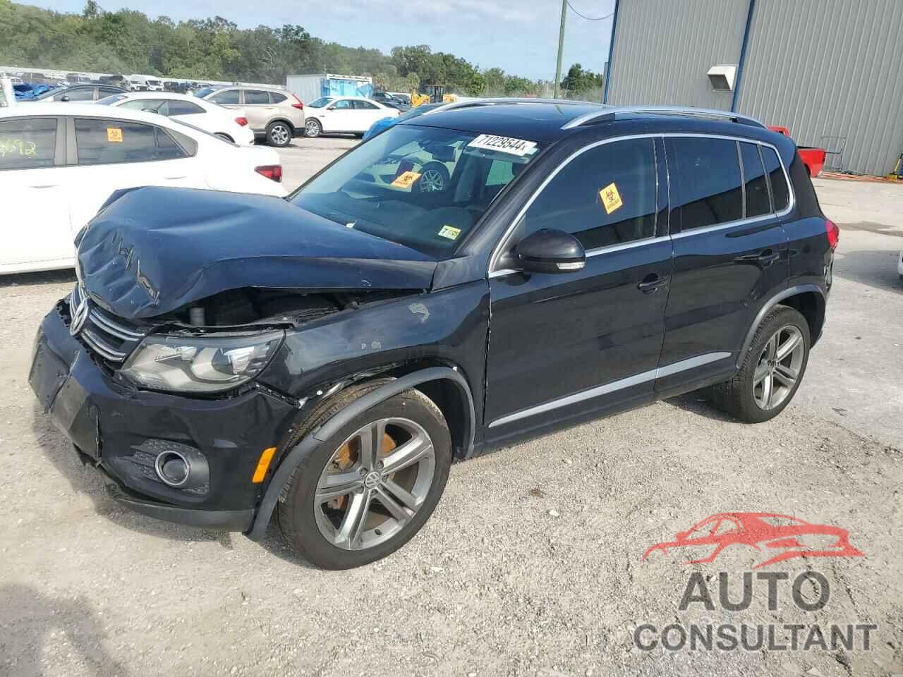 VOLKSWAGEN TIGUAN 2017 - WVGTV7AX7HW510885