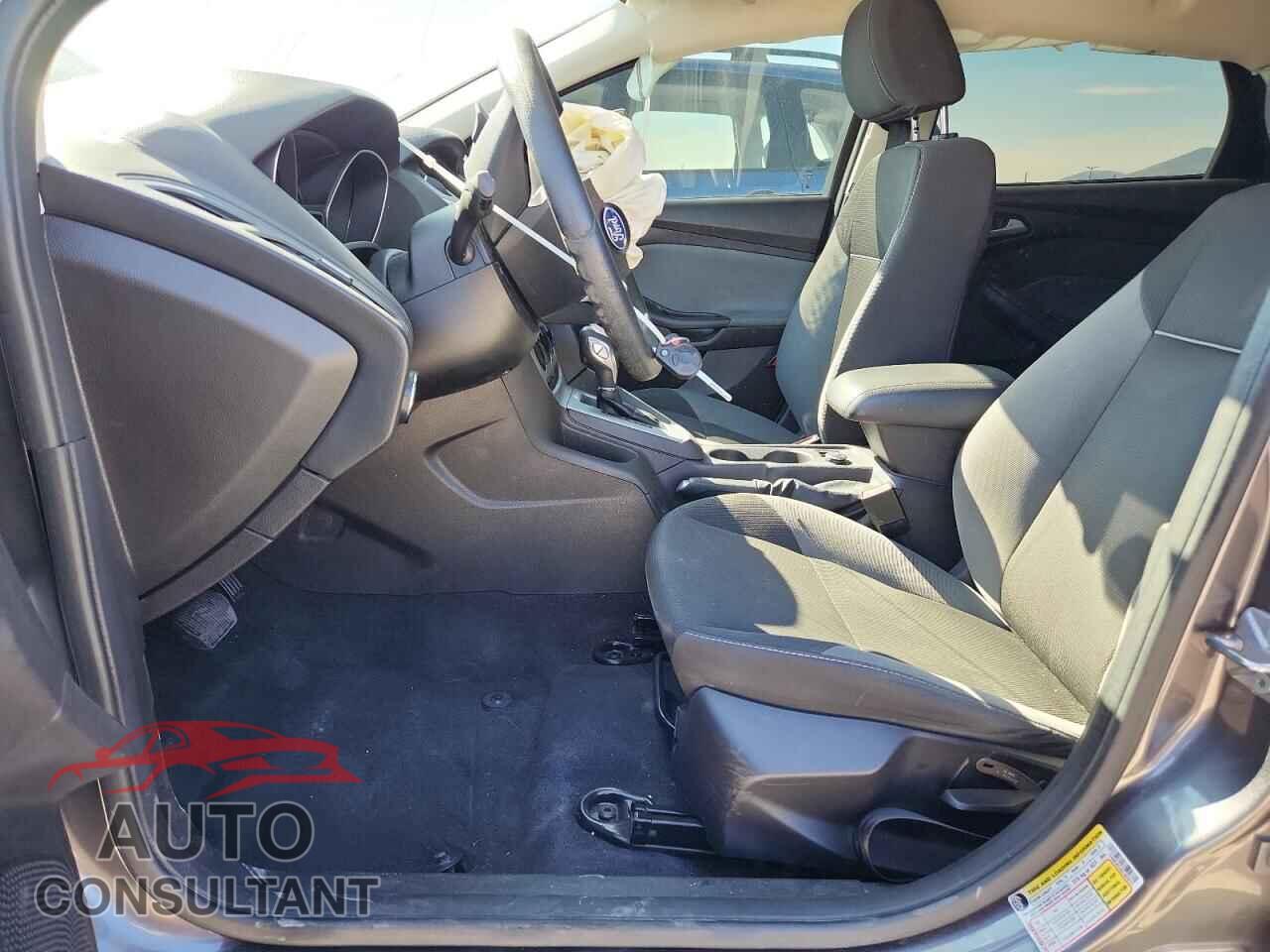 FORD FOCUS 2012 - 1FAHP3F23CL463073