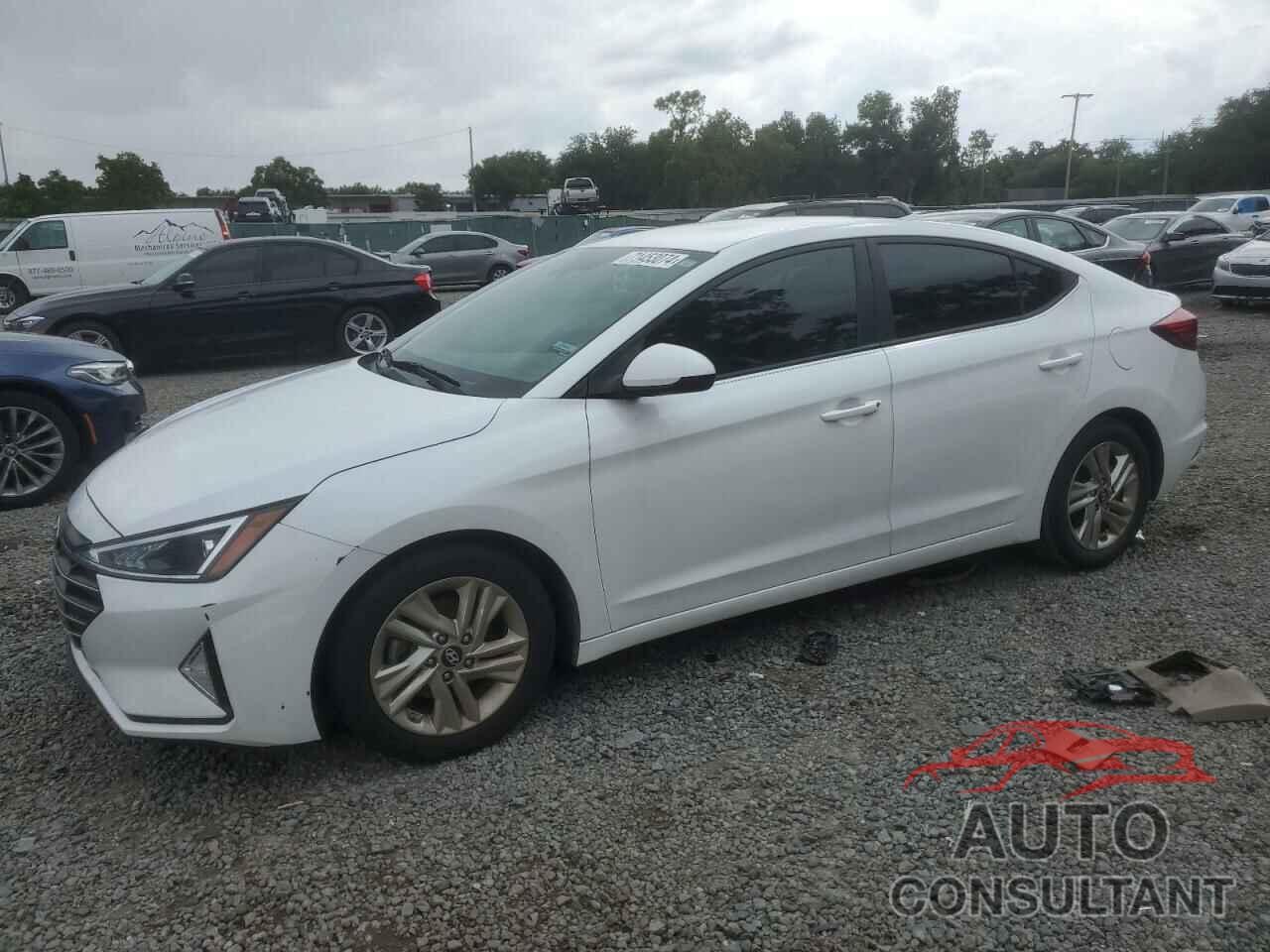 HYUNDAI ELANTRA 2019 - 5NPD84LF8KH412903