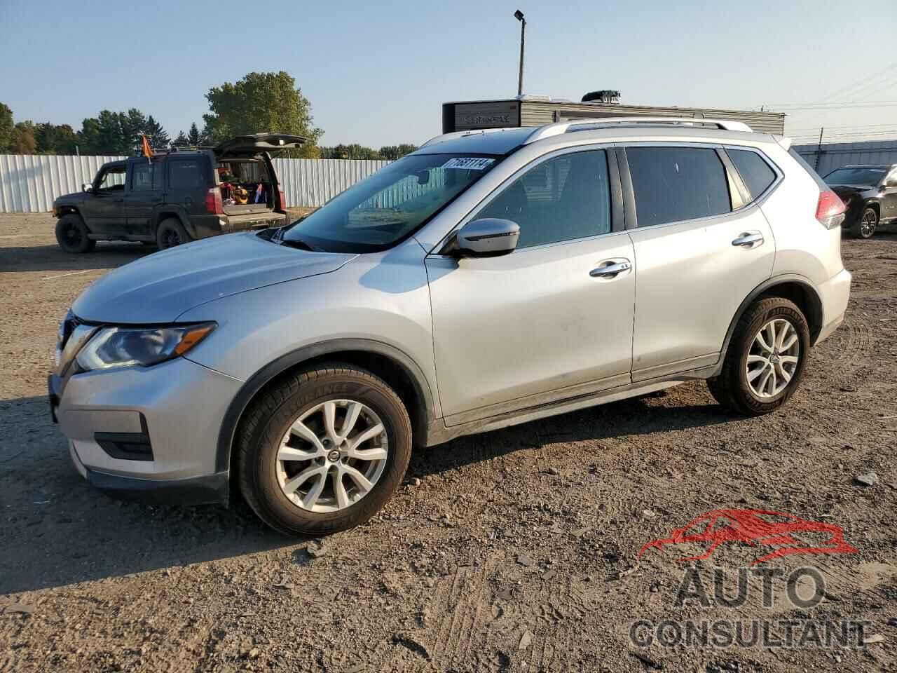 NISSAN ROGUE 2017 - KNMAT2MV7HP522320