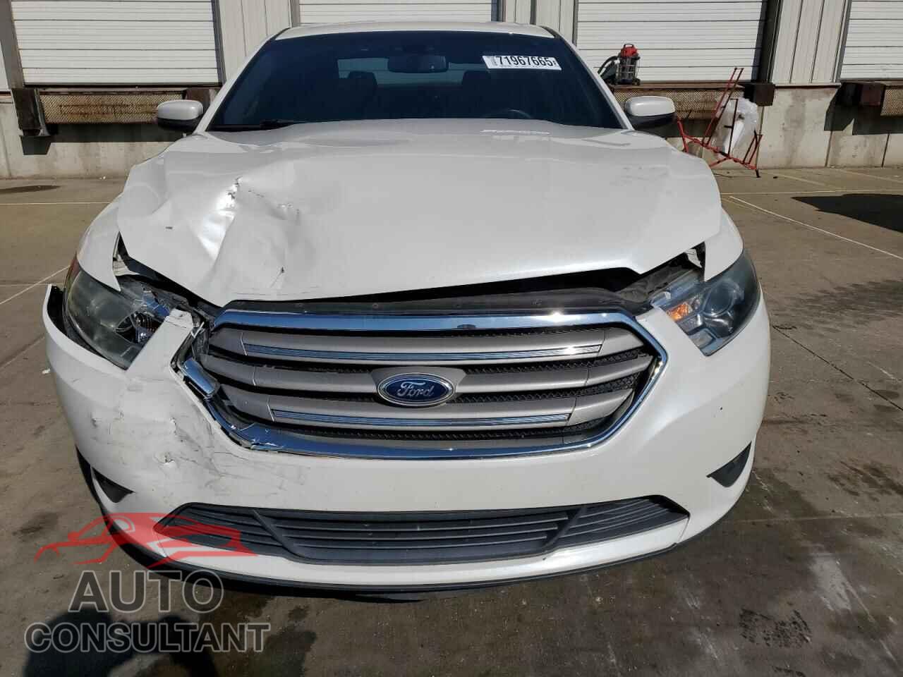 FORD TAURUS 2015 - 1FAHP2E86FG177327