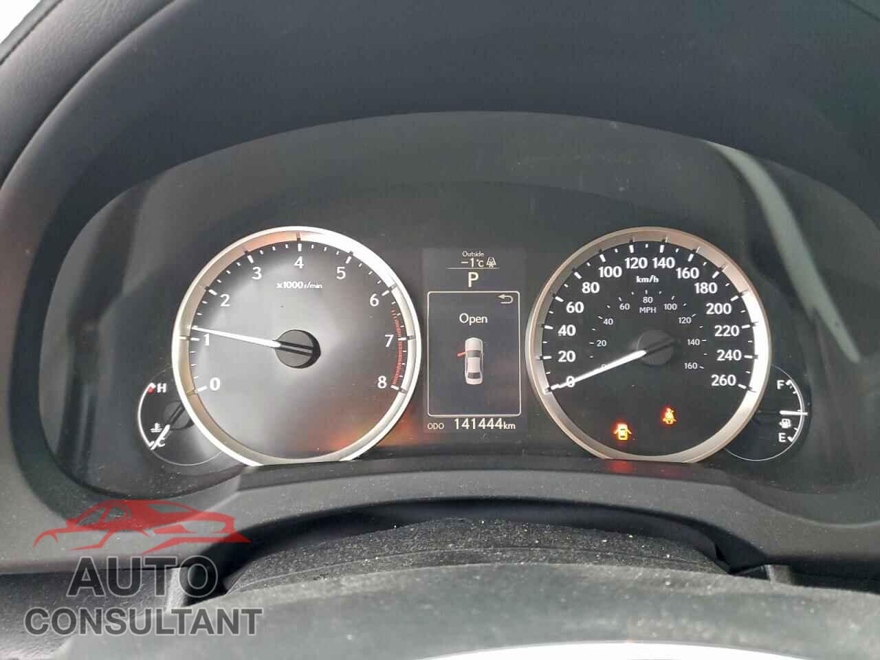 LEXUS IS 2015 - JTHCF1D21F5028140
