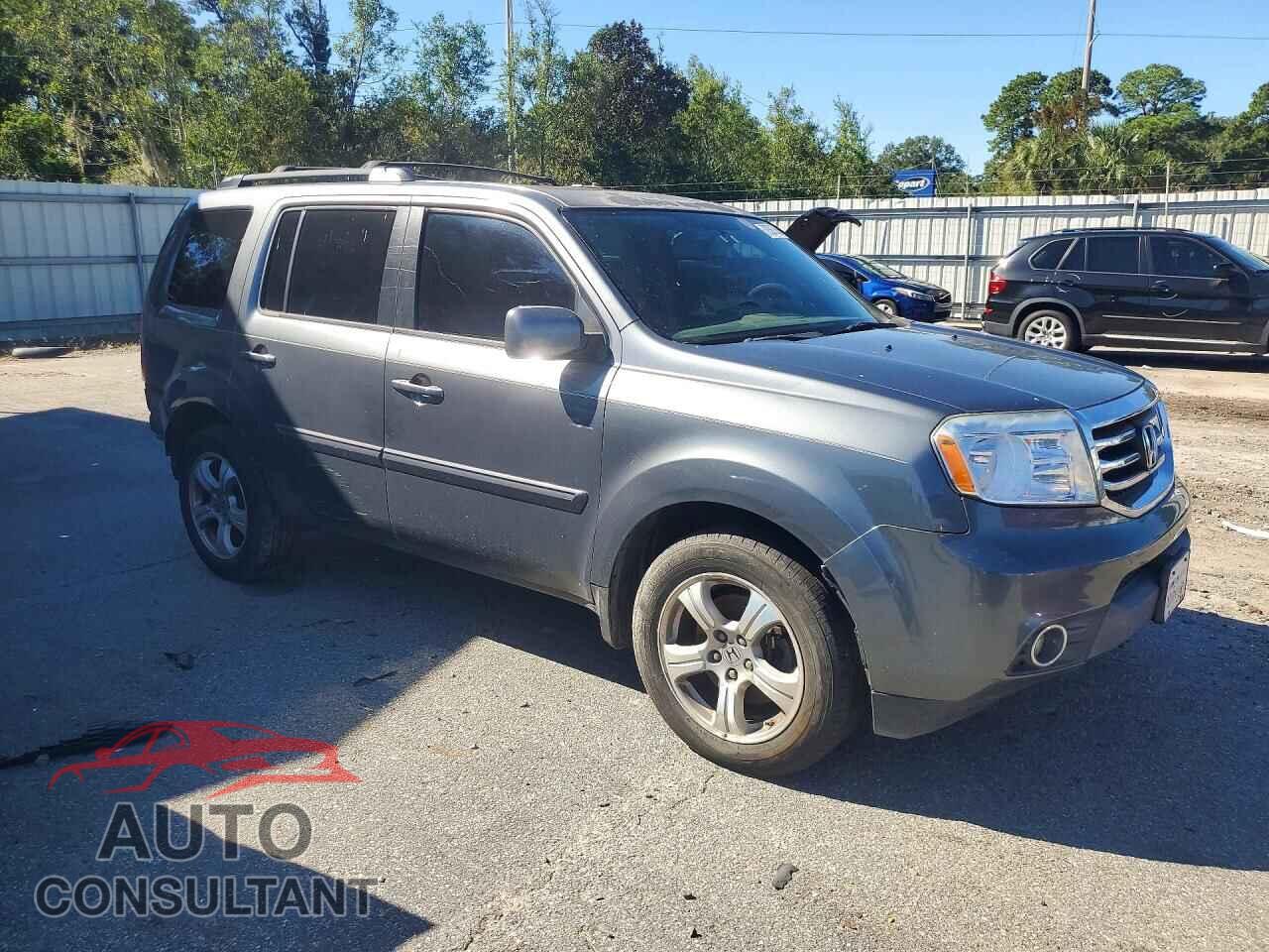 HONDA PILOT 2013 - 5FNYF3H57DB027397