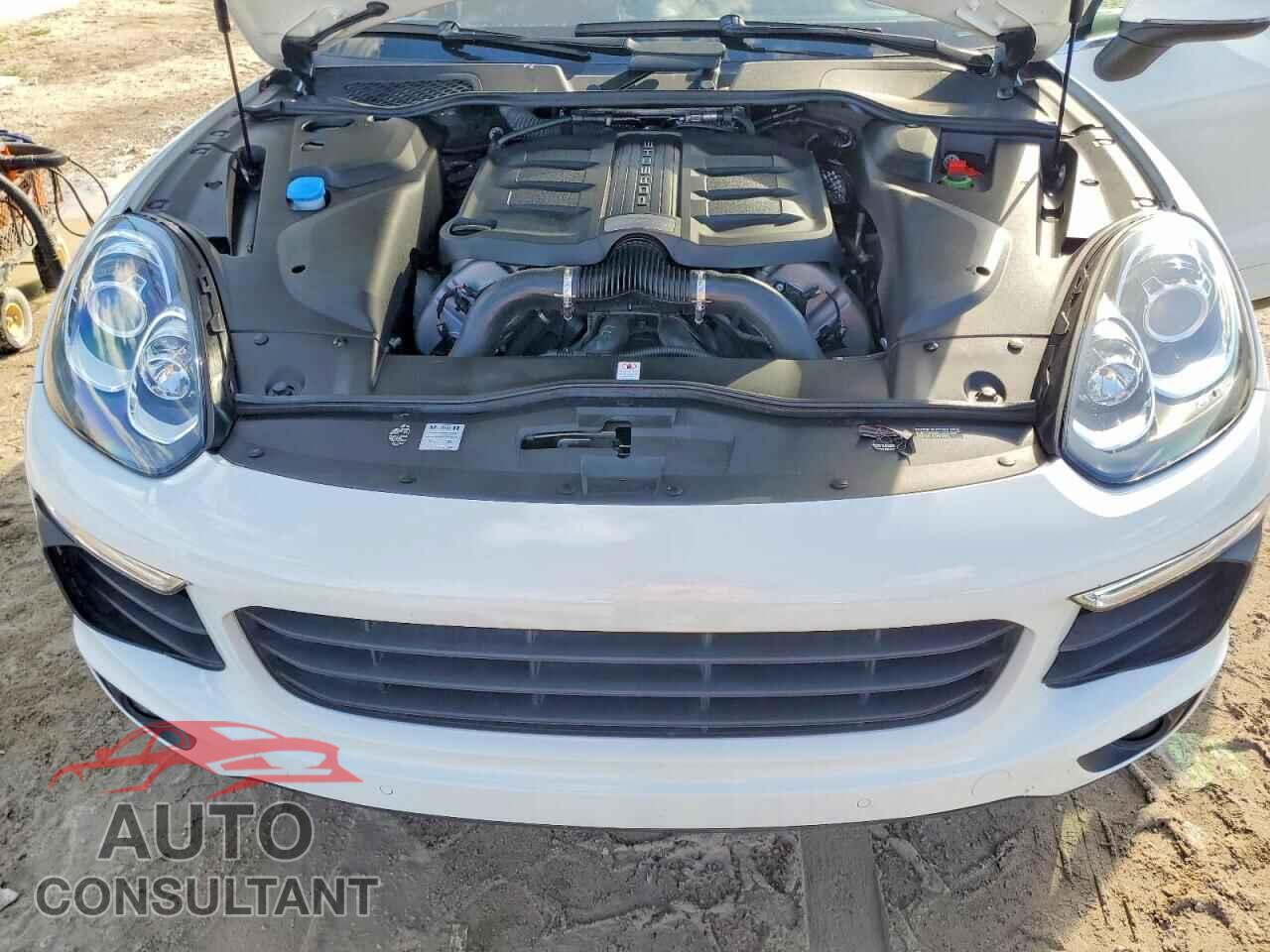 PORSCHE CAYENNE 2016 - WP1AB2A25GLA95480