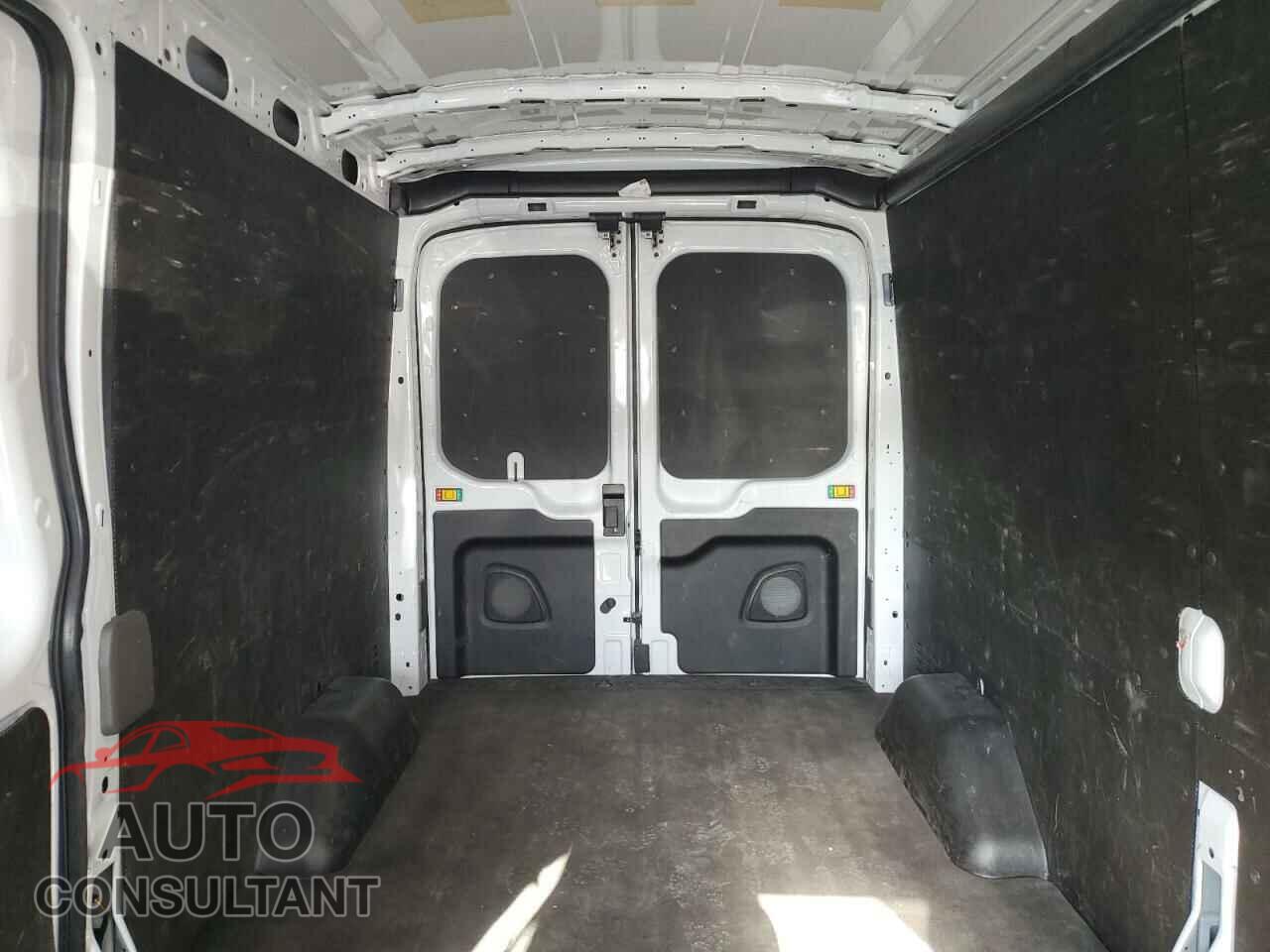 FORD TRANSIT 2023 - 1FTBR2C8XPKC00992