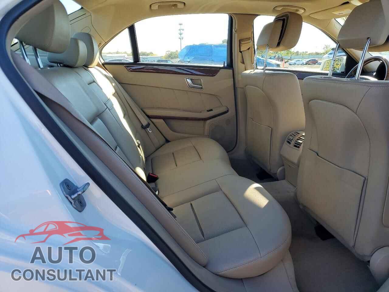 MERCEDES-BENZ E-CLASS 2012 - WDDHF8JB8CA617120