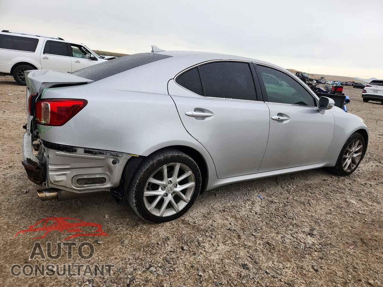 LEXUS IS 2012 - JTHCF5C29C5056109