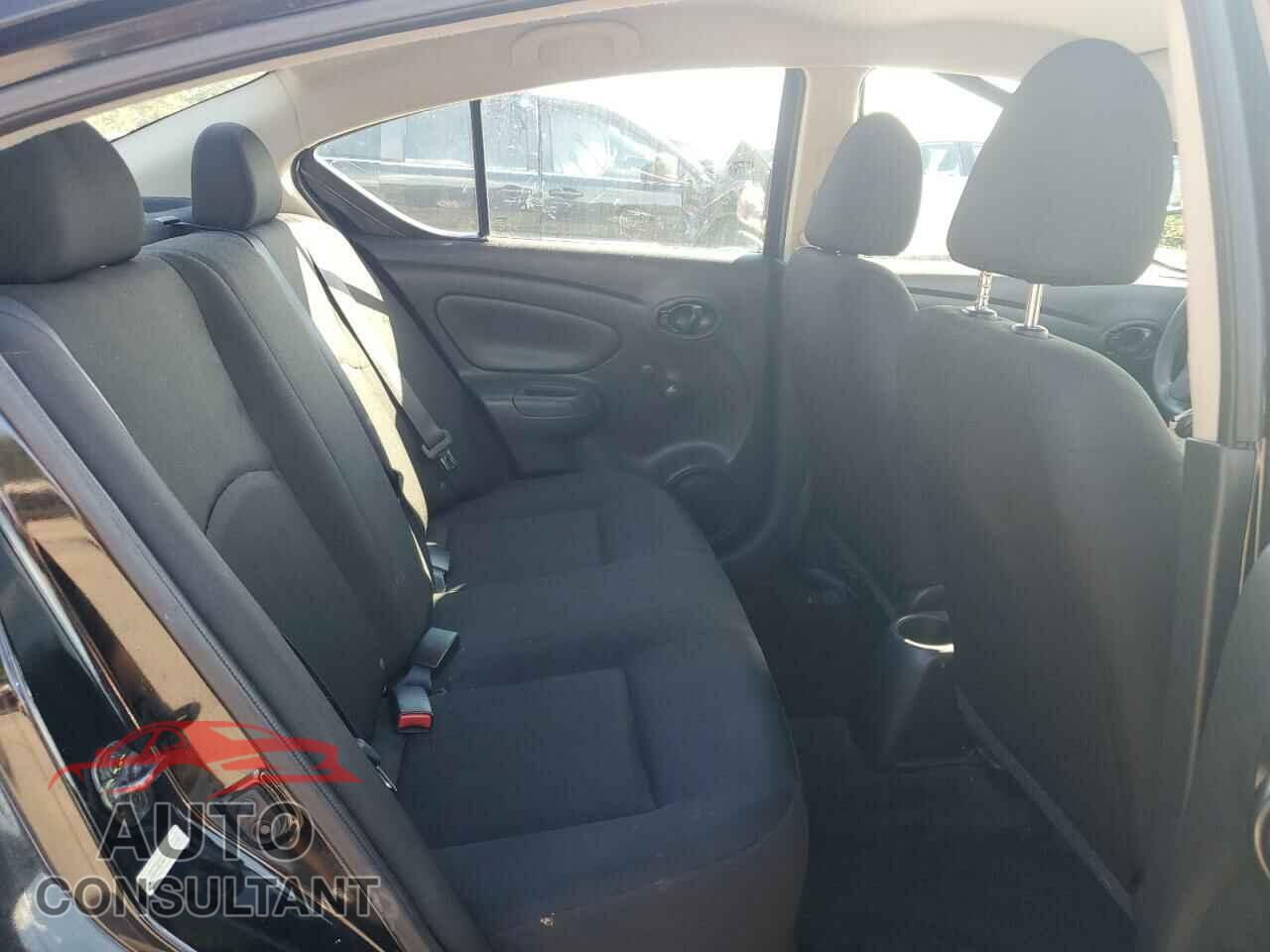 NISSAN VERSA 2019 - 3N1CN7AP3KL804126