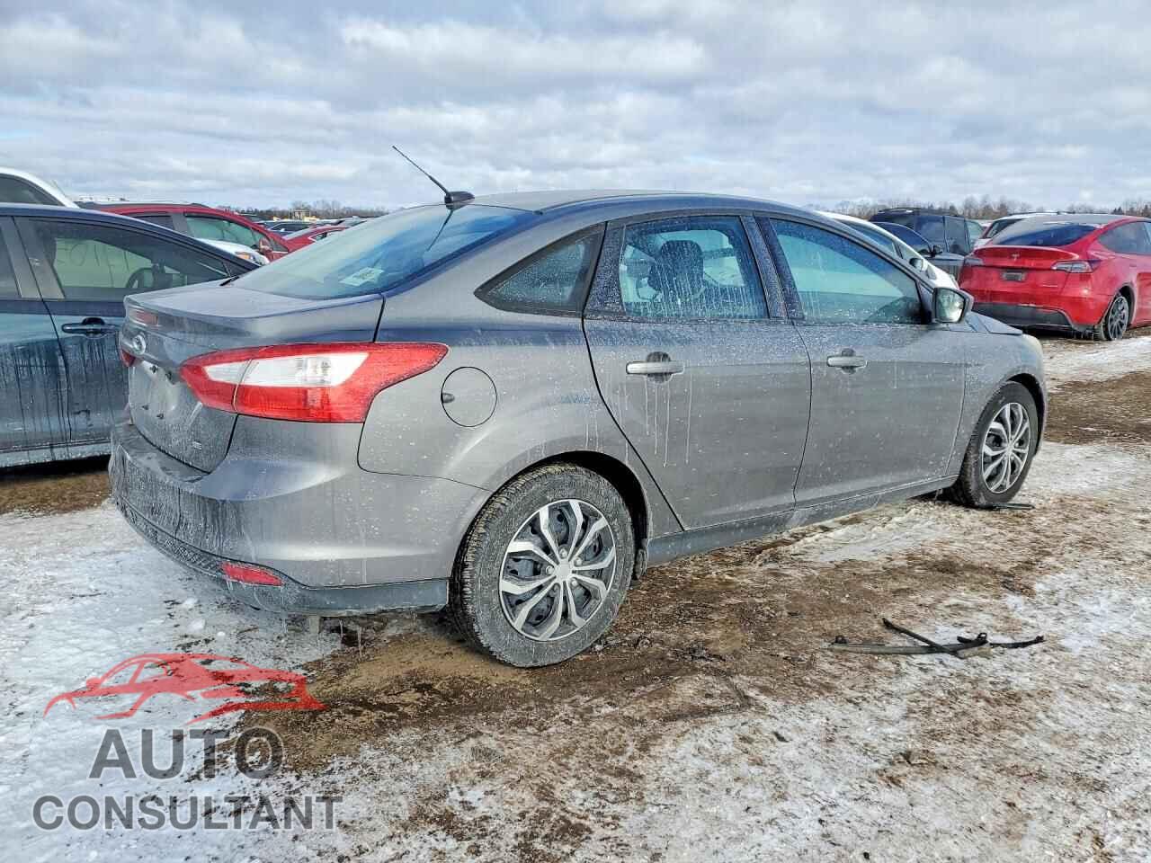 FORD FOCUS 2012 - 1FAHP3F29CL324100