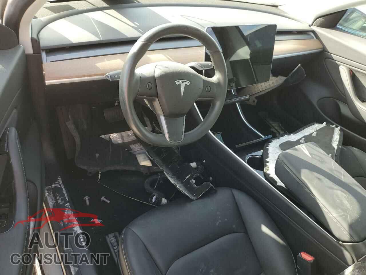 TESLA MODEL 3 2019 - 5YJ3E1EA3KF300335