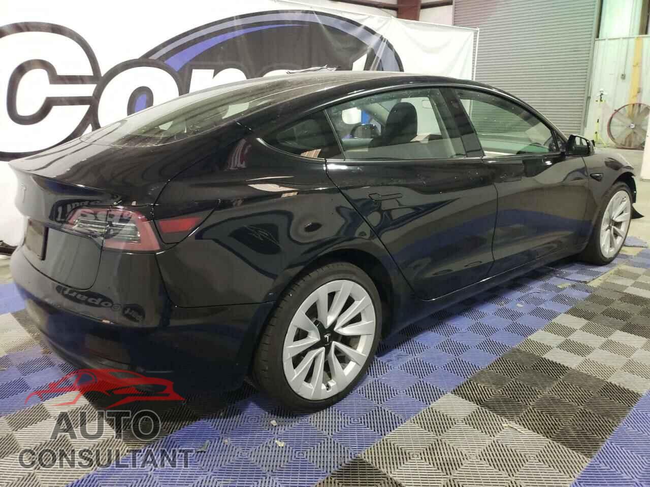 TESLA MODEL 3 2023 - 5YJ3E1EA9PF435455
