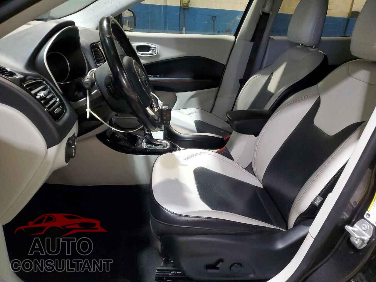 JEEP COMPASS 2020 - 3C4NJDCB2LT119683