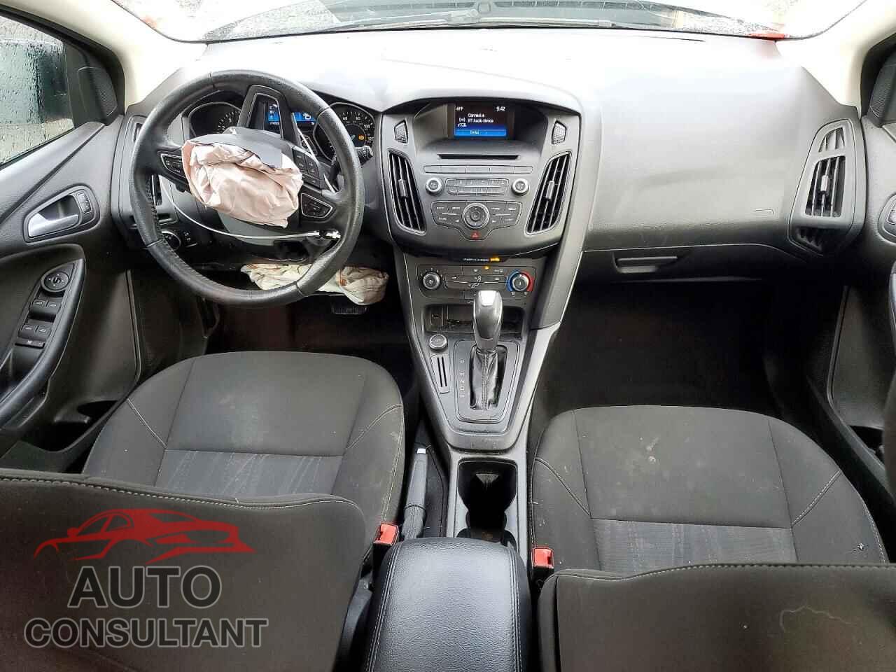 FORD FOCUS 2016 - 1FADP3K25GL289629