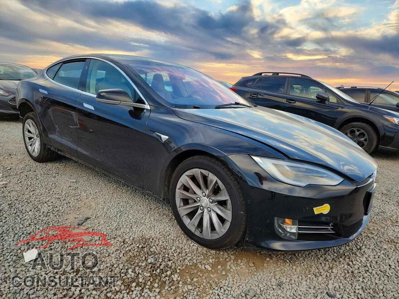 TESLA MODEL S 2017 - 5YJSA1E22HF200624