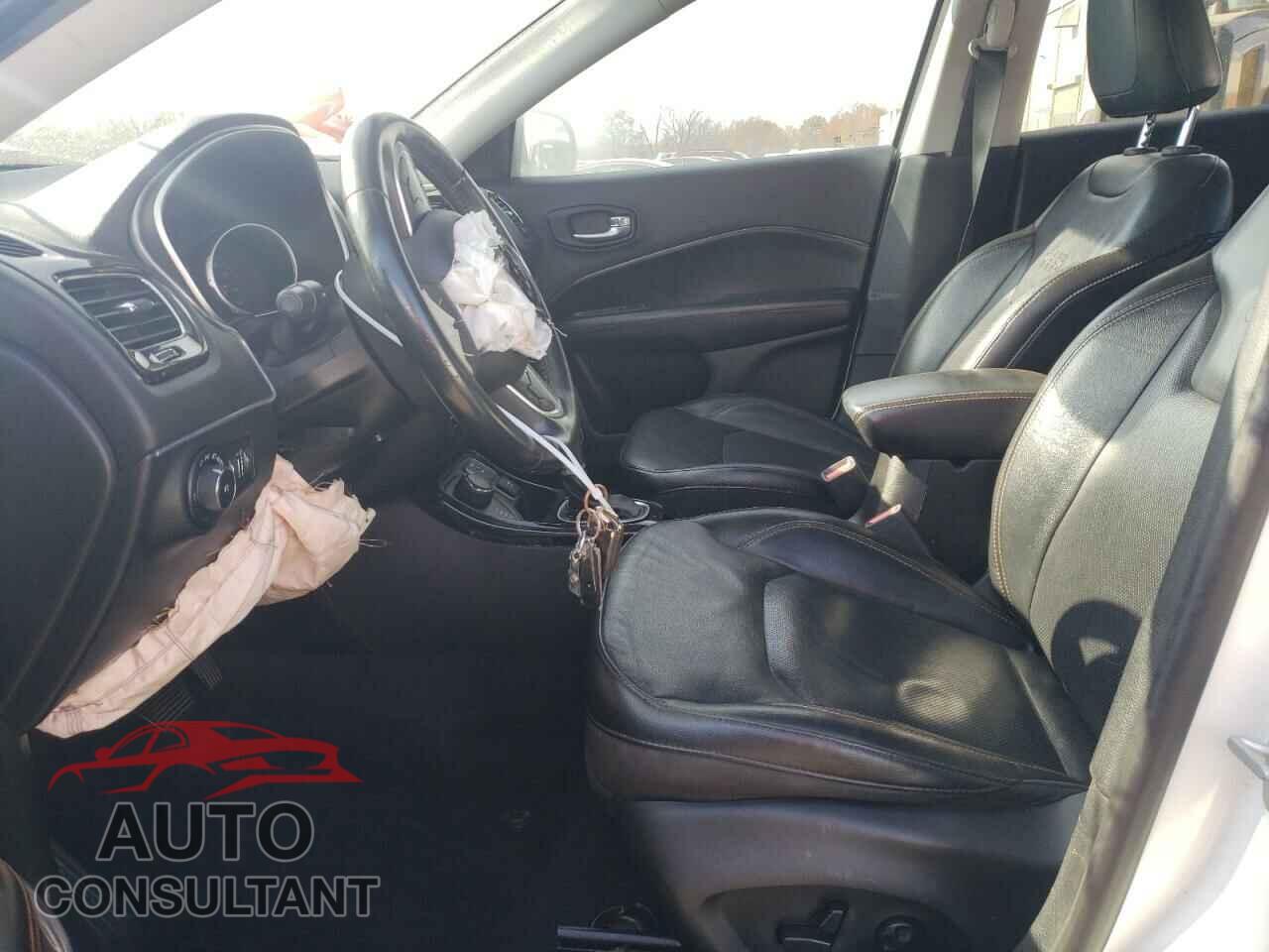 JEEP COMPASS 2018 - 3C4NJDCB3JT372881