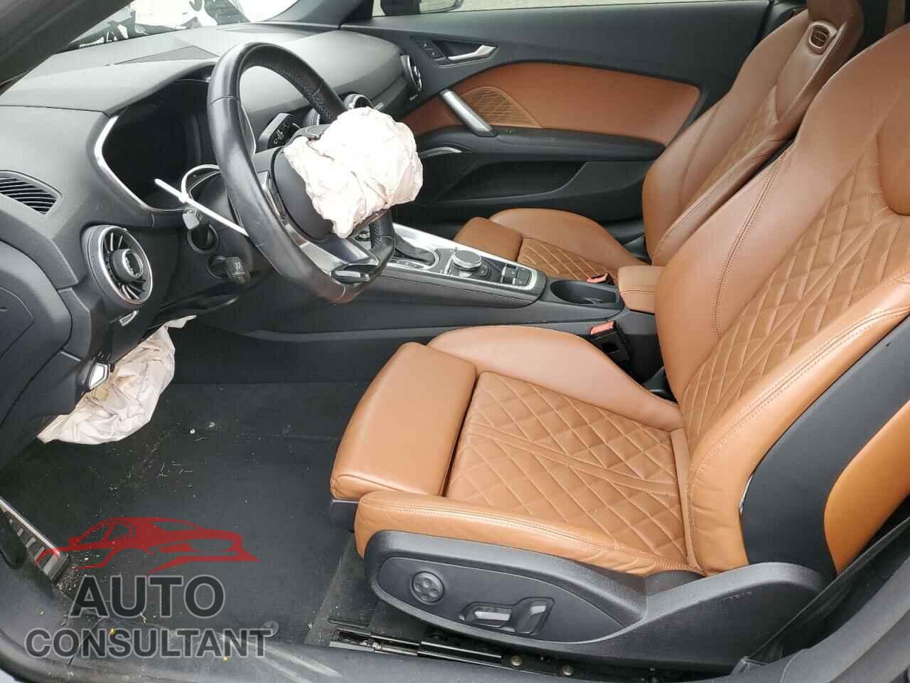 AUDI TT 2017 - TRUT5CFV7H1004996