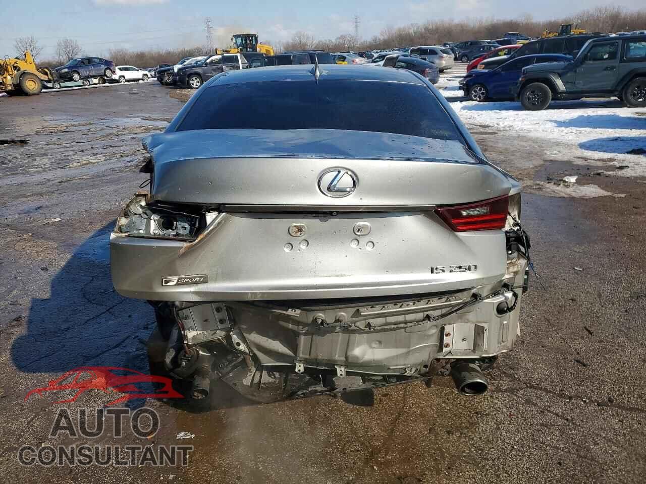 LEXUS IS 2015 - JTHBF1D29F5080000