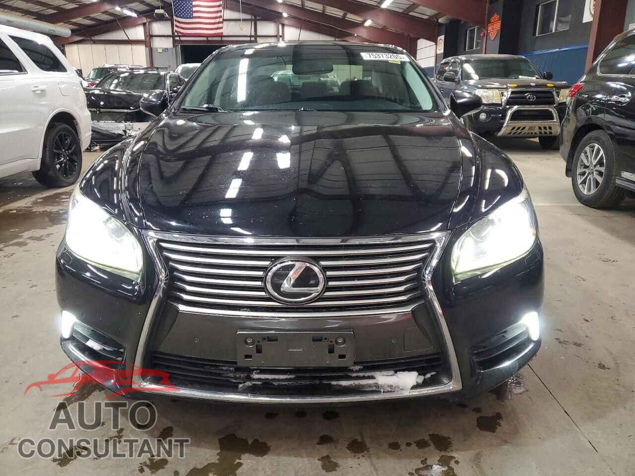LEXUS LS460 2015 - JTHCL5EF6F5023128