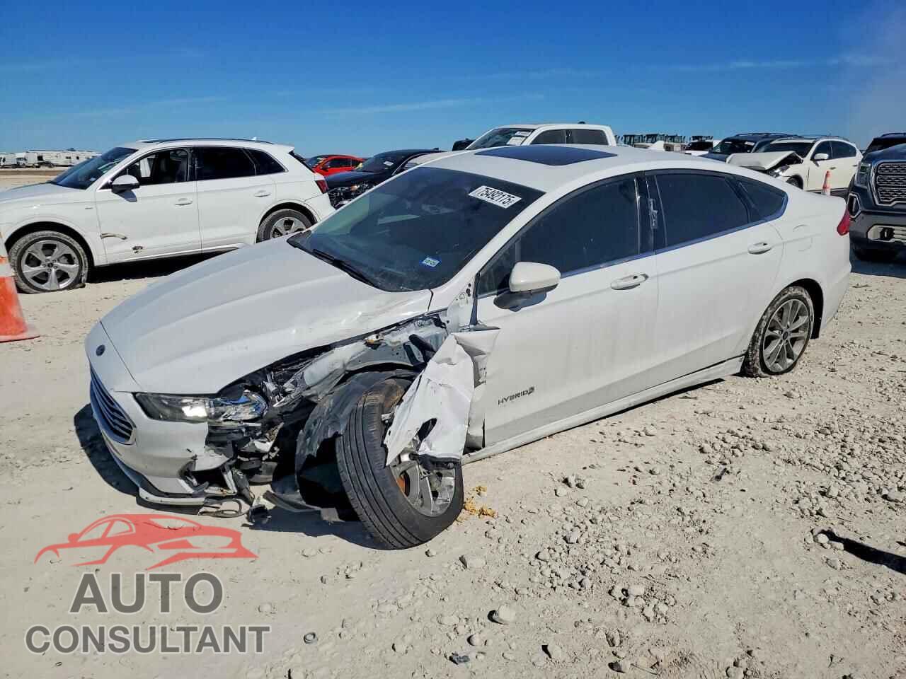 FORD ALL Models 2019 - 3FA6P0LU4KR104987