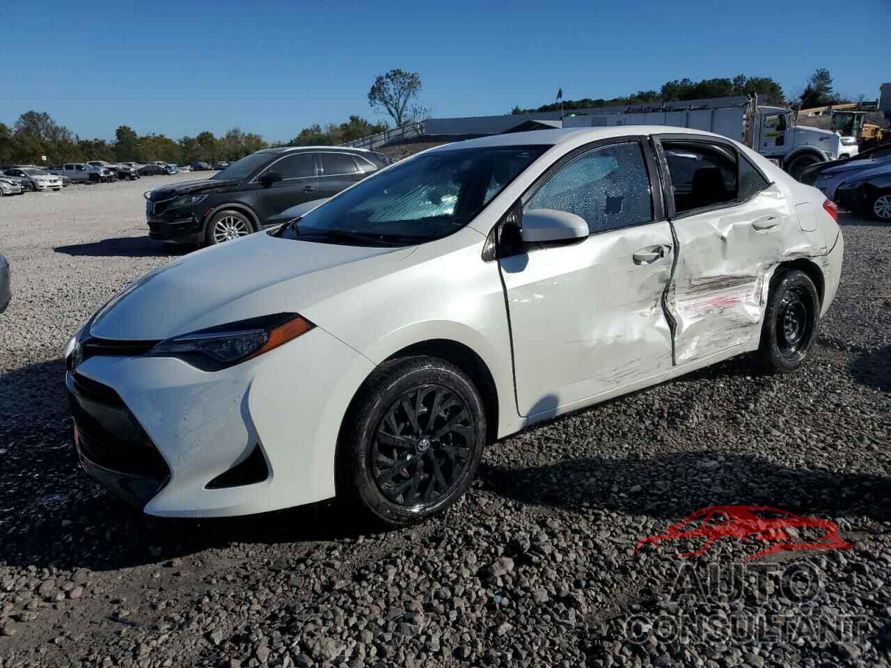 TOYOTA COROLLA 2018 - 5YFBURHE8JP854999