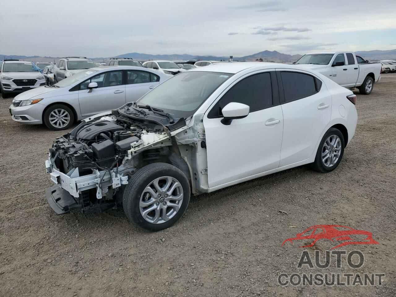 TOYOTA YARIS 2017 - 3MYDLBYV5HY166957