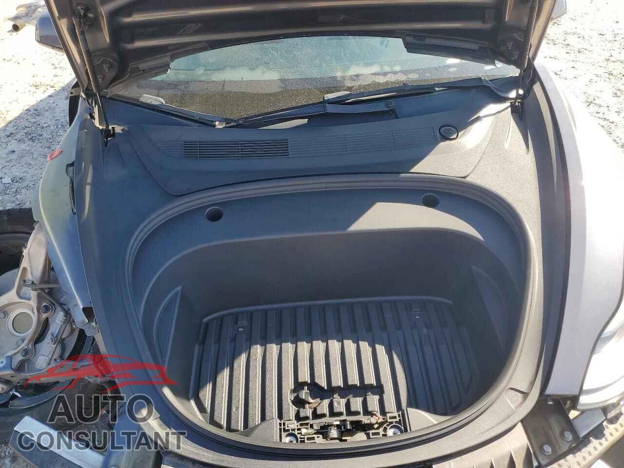TESLA MODEL 3 2023 - 5YJ3E1EA1PF428533
