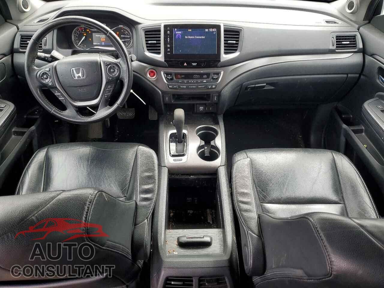 HONDA PILOT 2017 - 5FNYF6H61HB013852
