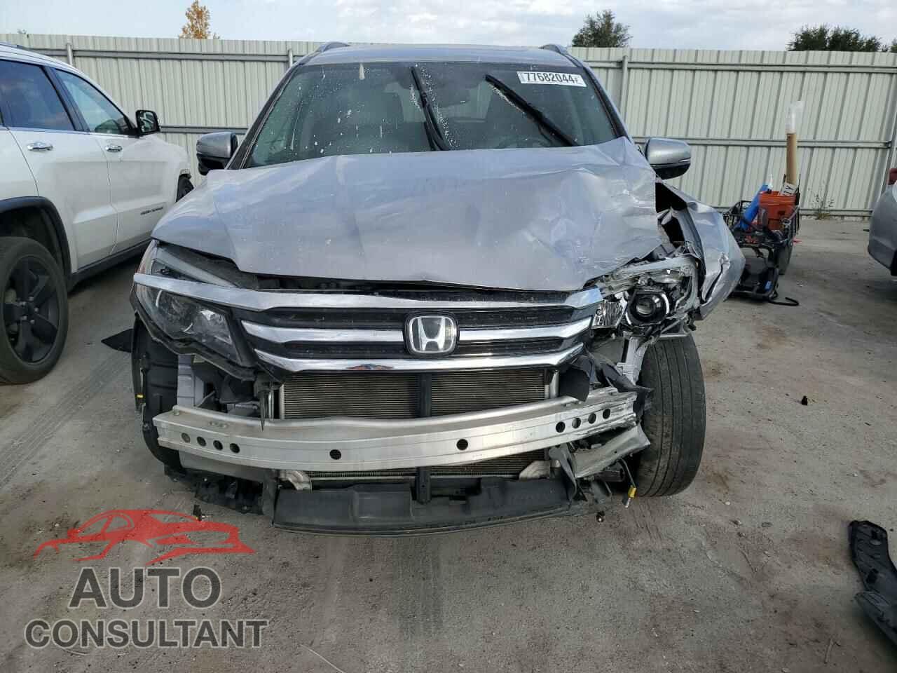 HONDA PILOT 2017 - 5FNYF6H9XHB100871